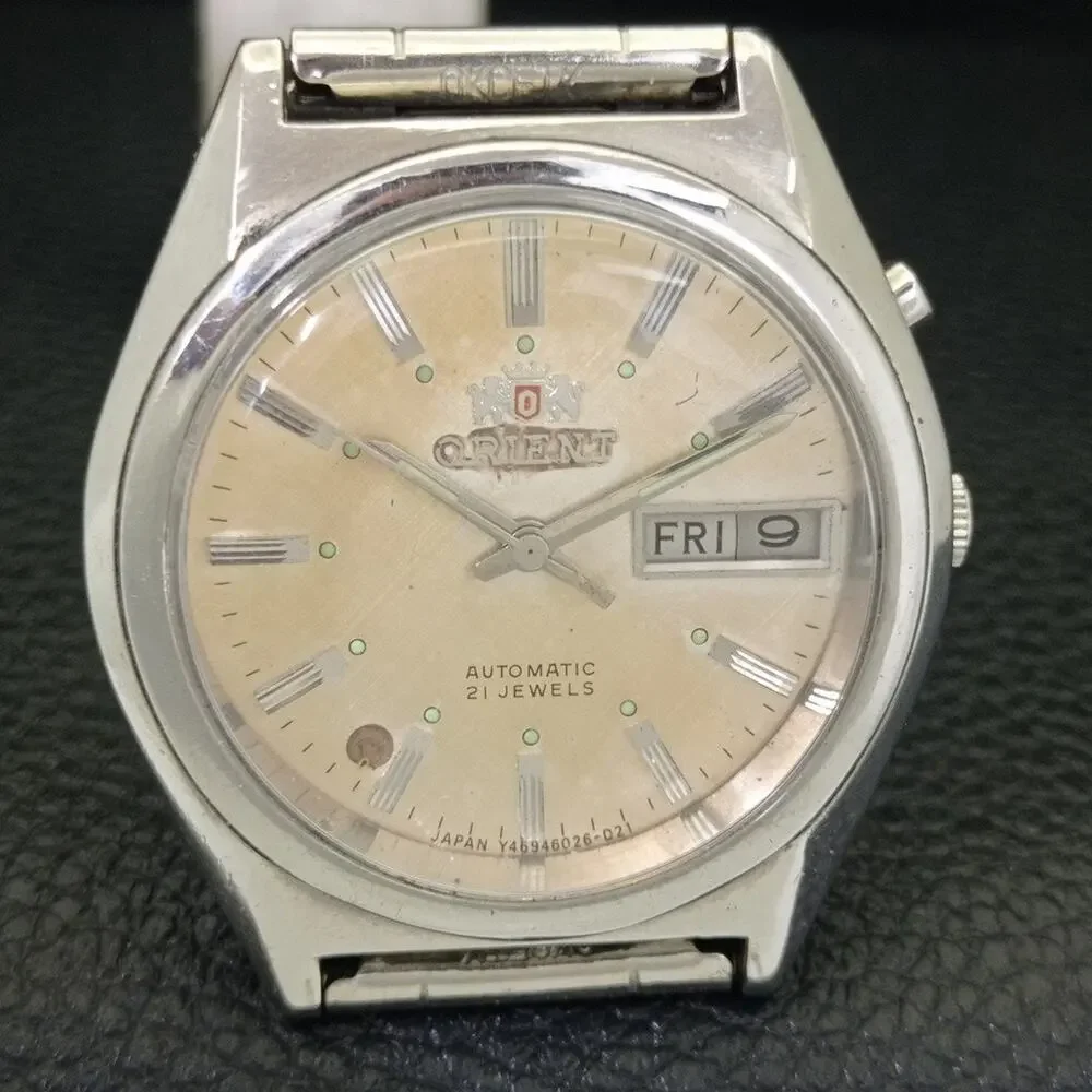 Vintage 1975 Orient Automatic Mens Silver Watch W/daydate & Patina accents